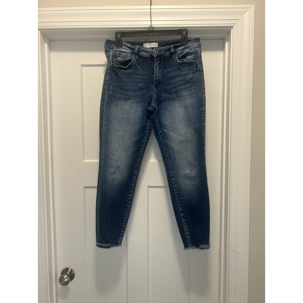 KanCan Mid Rise Tapered Leg Jeans Size 13/30 Dark Wash Stretch Denim Frayed Hem